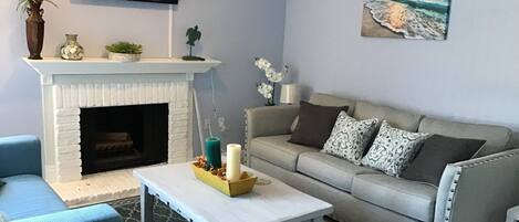 Smart-tv och eldstad