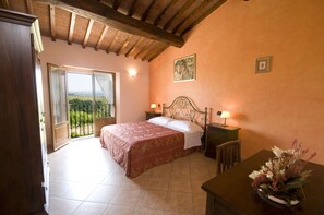 Apartamento, 2 habitaciones (Vite) | Ropa de cama de alta calidad, caja fuerte, escritorio