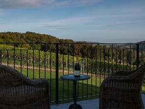 House, 6 Bedrooms | Balcony view