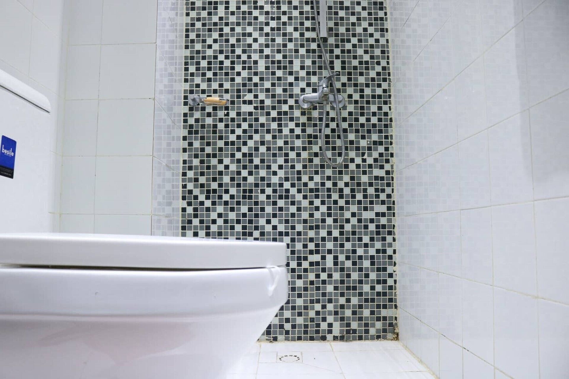 Chuveiro, banheira de hidromassagem