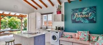 --- Life in pink ---