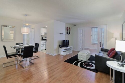 2 Bedroom/2 Bathroom Suite