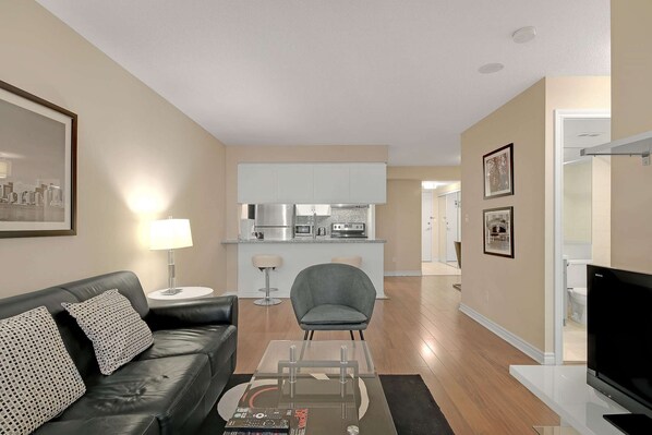 Een televisie en een dvd-speler