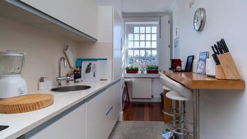 Fridge, microwave, oven, dishwasher