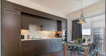 1 Bedroom/1 Bathroom Suite