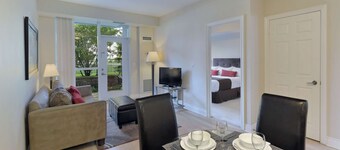 1 Bedroom/1 Bathroom Suite