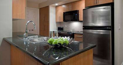 2 Bedroom/2 Bathroom Suite