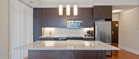 Fridge, microwave, oven, stovetop