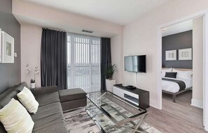 Fernseher, DVD-Player