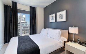 3 室のベッドルーム、アイロン / アイロン台、WiFi、ベッドシーツ
