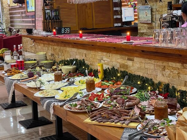 Desayuno buffet incluido todos los días