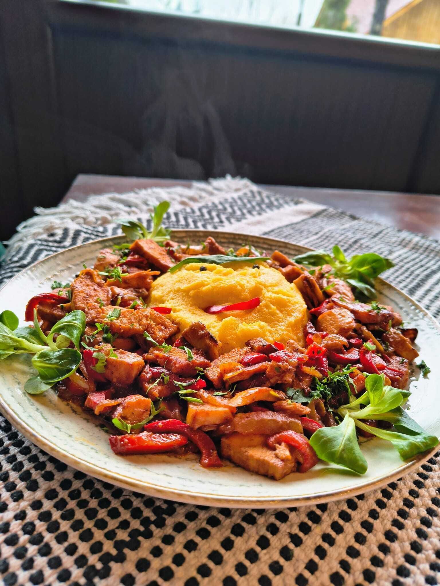 Nhà hàng