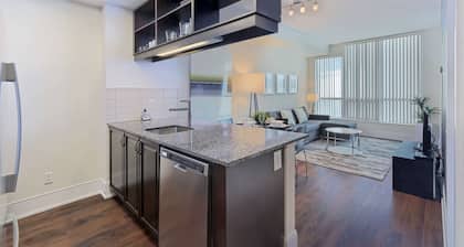 1 Bedroom/1 Bathroom Suite