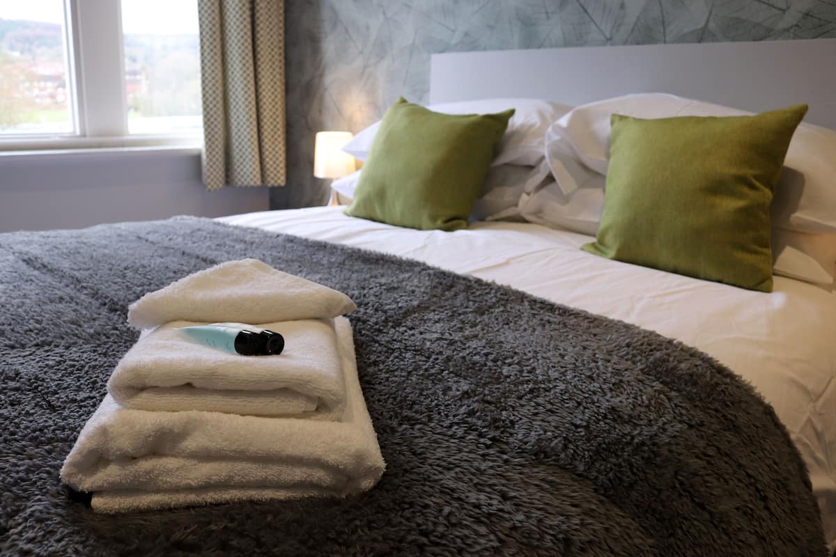 1 bedroom, in-room safe, desk, laptop workspace