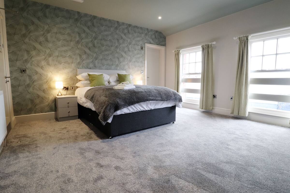 1 bedroom, in-room safe, desk, laptop workspace