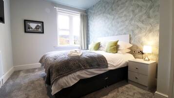 In-room safe, desk, laptop workspace, iron/ironing board