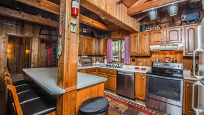 Private kitchen - El Dorado (Oakland)