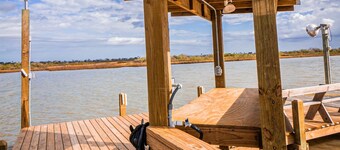 * Flat Fish Lodge * LOCATIE LOCATIE LOCATIE! Minuten naar Matagorda Bay!