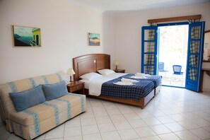 In-room safe, free WiFi