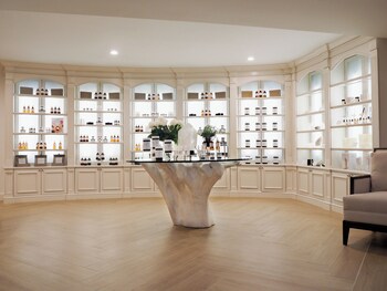 Couples treatment rooms, steam room, body treatments, aromatherapy at Opal Grand Oceanfront Resort & Spa