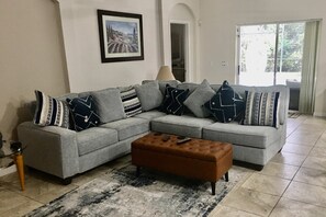 TV, foosball - Gorgeous Oasis Retreat:  Conservation View, Spa, Game Room - 10 Min From Disney! (Kissimmee)