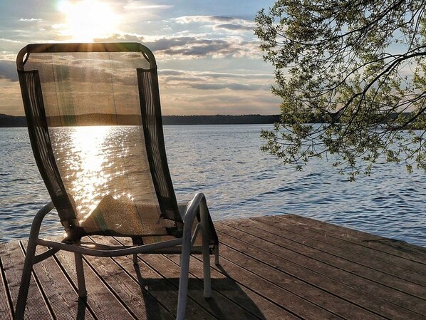 Unclassified image, 1 of 6, button