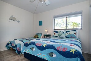 2 habitaciones, escritorio, tabla de planchar con plancha y wifi gratis
