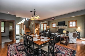 House, Multiple Beds, Hot Tub | Private kitchen