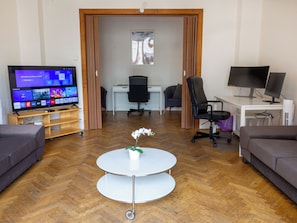 TV