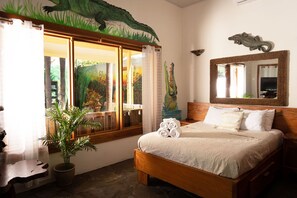 8 bedrooms, in-room safe, iron/ironing board, free WiFi