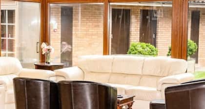 Beautiful I Way Inn hotel