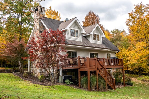 Exterior - Picture Perfect (Oakland)