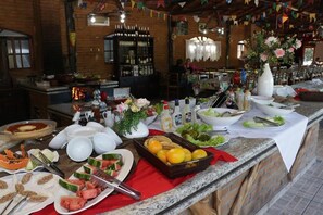 뷔페 아침 식사