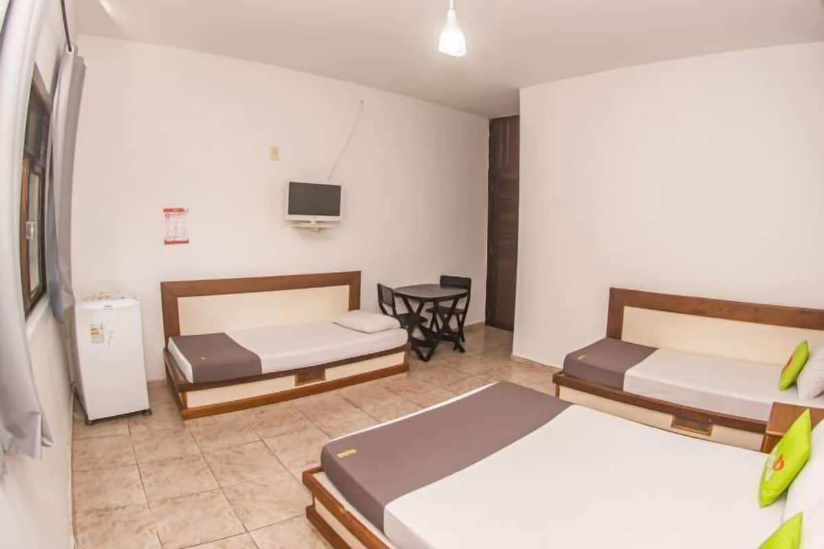 Minibar y ropa de cama 