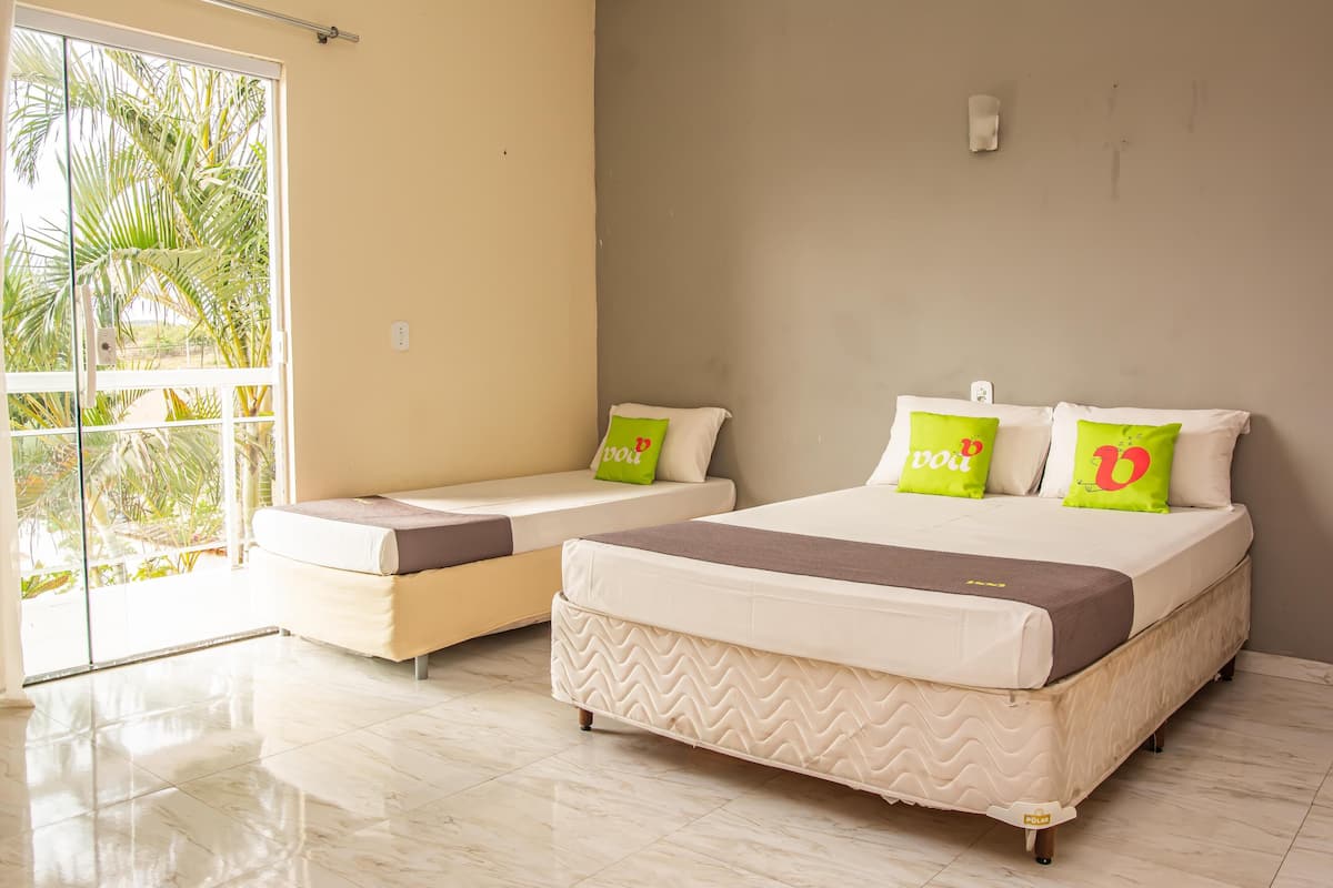 Minibar y ropa de cama 
