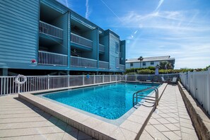 Beheizter Pool