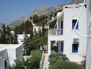 Departamento panorámico, 3 camas individuales, balcón, vista al mar | Vista del balcón