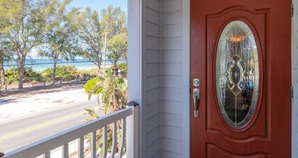 Dolphin Dance Both Side Across From Beach With Panoramic Beach Views