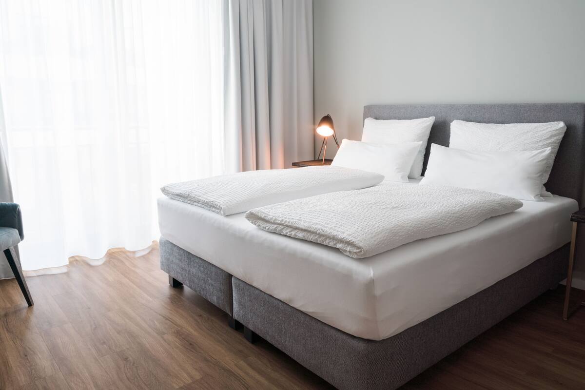 1 bedroom, hypo-allergenic bedding, in-room safe, blackout curtains