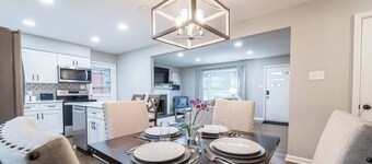 Firepit | Outdoor Deck | Great Location