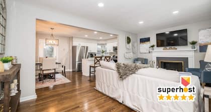 Firepit | Outdoor Deck | Great Location