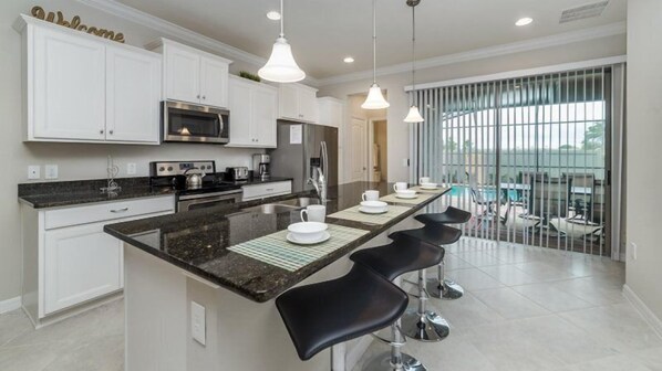 5 habitaciones, escritorio y wifi gratis 