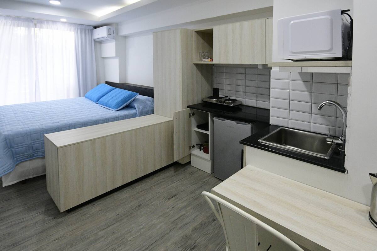 電熱水壺、烤盤、提供環保清潔產品