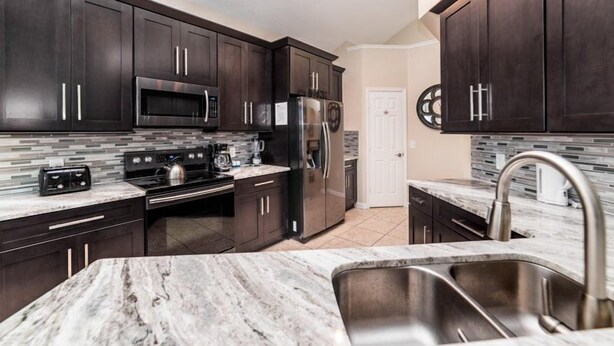 House | Private kitchen - Lovely 5 Bedroom Villa in the Windsor Palms Resort (Kissimmee)