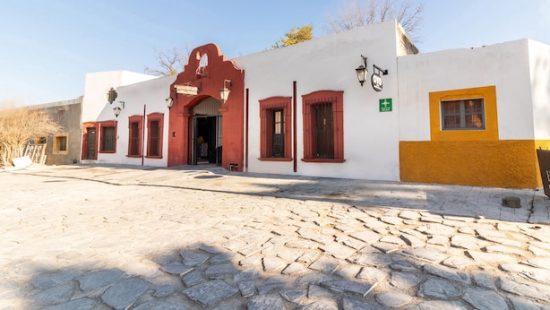 Property entrance - OYO Hotel Hacienda del Angel (Parras)