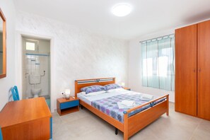 4 soveværelser, skrivebord, gratis Wi-Fi, sengetøj