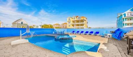 Piscine extérieure, piscine chauffée