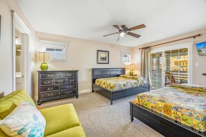 8 bedrooms, free WiFi, bed sheets - Premier Oceanfront Dog Friendly w/ Pool, Elevator, Hot Tub, Theater, Game Rooms (Salvo)