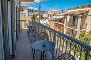Balcony - Kassiopi Luxury Suites (Corfu)