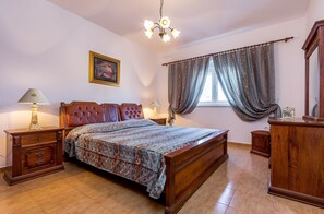 2 Schlafzimmer, Schreibtisch, kostenloses WLAN, Bettwäsche
